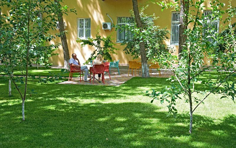 Garden Boutique Hotel Odessa Dış mekan fotoğraf