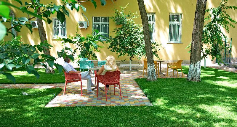 Garden Boutique Hotel Odessa Dış mekan fotoğraf